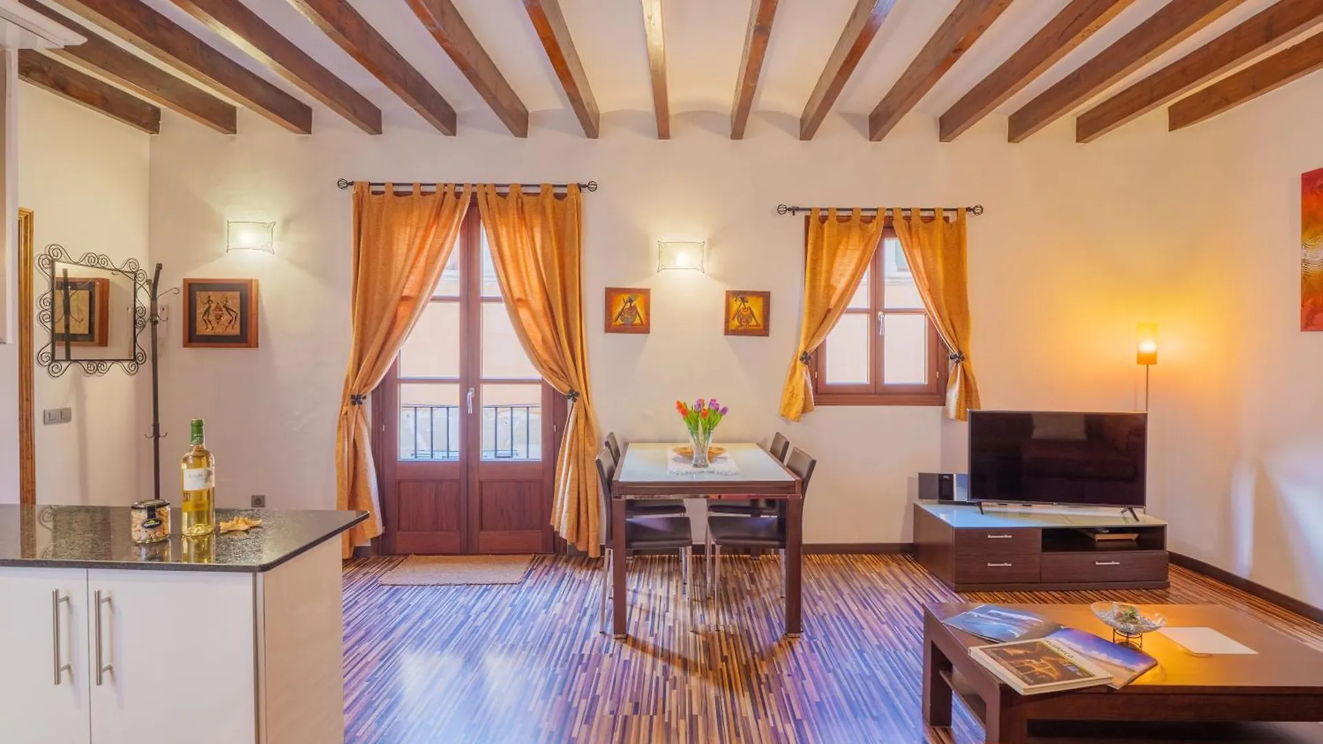 Apartamento Luminoso Y Proximo Al Mar En El Casco Historico De La Ciudad Palma de Mallorca España